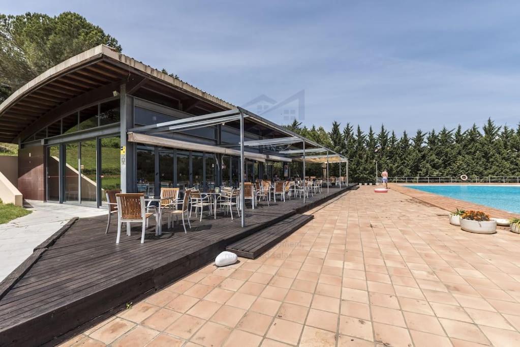 Relax And Unwind : Pool, Garden, & *